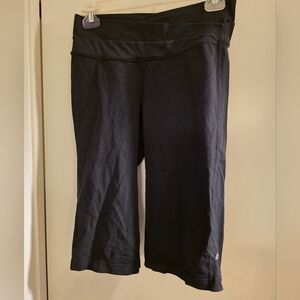 Lululemon ABlack Cropped Criss Cross Top Flare Leggings size 6 EUC